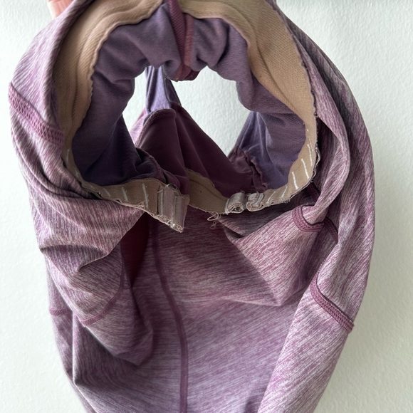 Lululemon Spin Me Tank Top Purple Twist Back Built in Bra Hook Closure Size 6 - Picture 4 of 6